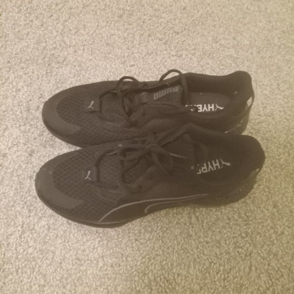 Puma shoes - Picture 1 of 3